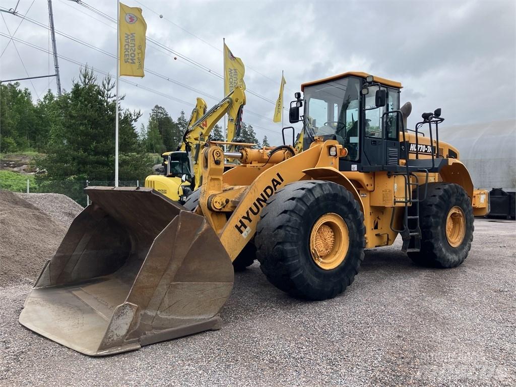 Hyundai HL 770-7 A Iekrāvēji uz riteņiem