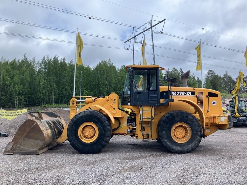 Hyundai HL 770-7 A Iekrāvēji uz riteņiem