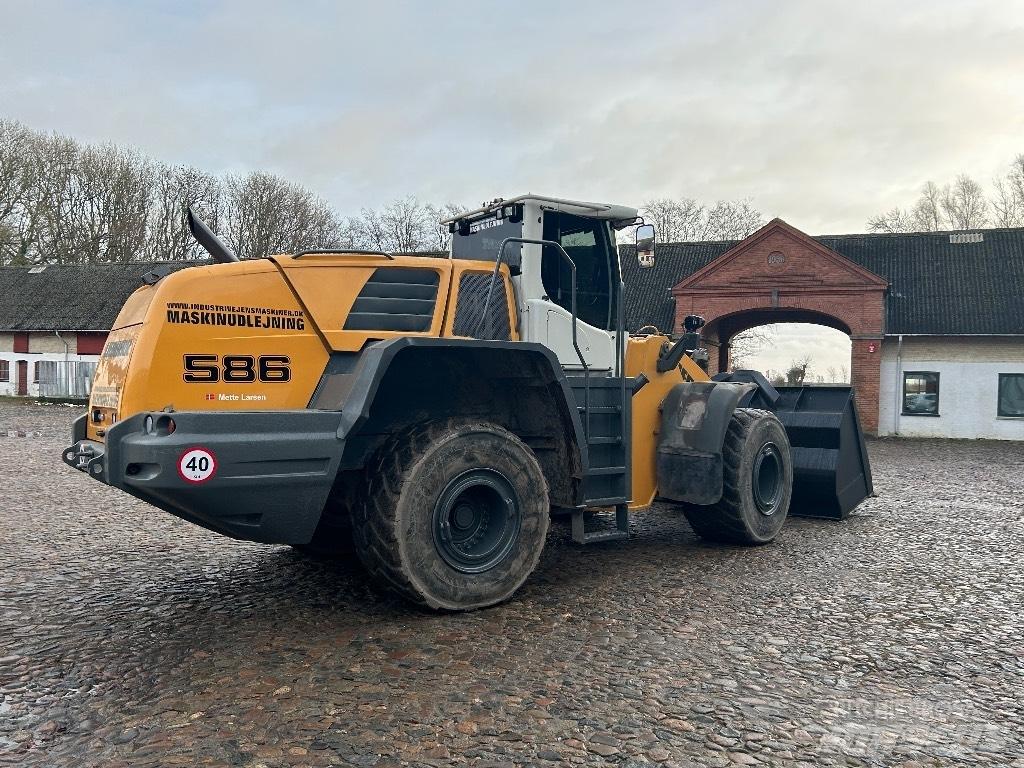 Liebherr L 586 Iekrāvēji uz riteņiem