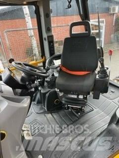 JCB 4CX Pro Ekskavatori-iekrāvēji