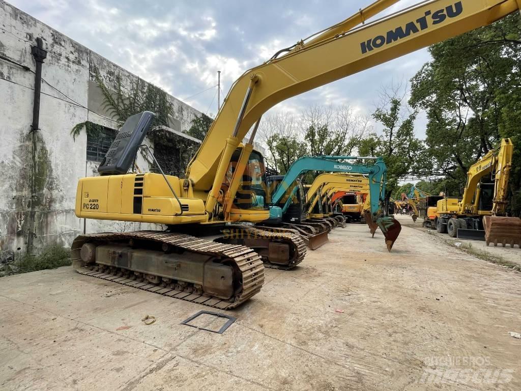 Komatsu PC 220 Kāpurķēžu ekskavatori