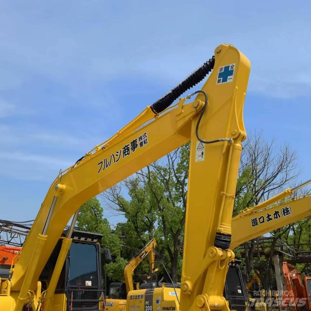Komatsu PC 220-8/ Kāpurķēžu ekskavatori