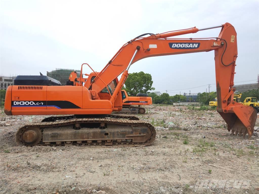 Doosan DH300LC-7 Kāpurķēžu ekskavatori