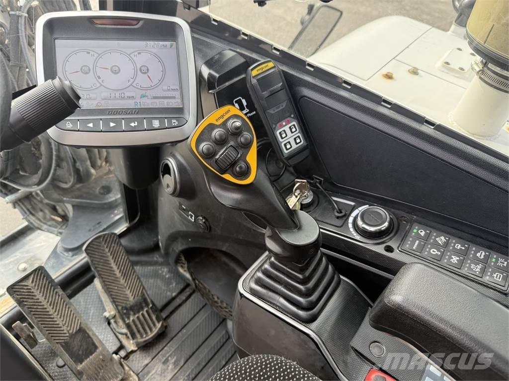 Bobcat E57W Ekskavatori uz riteņiem