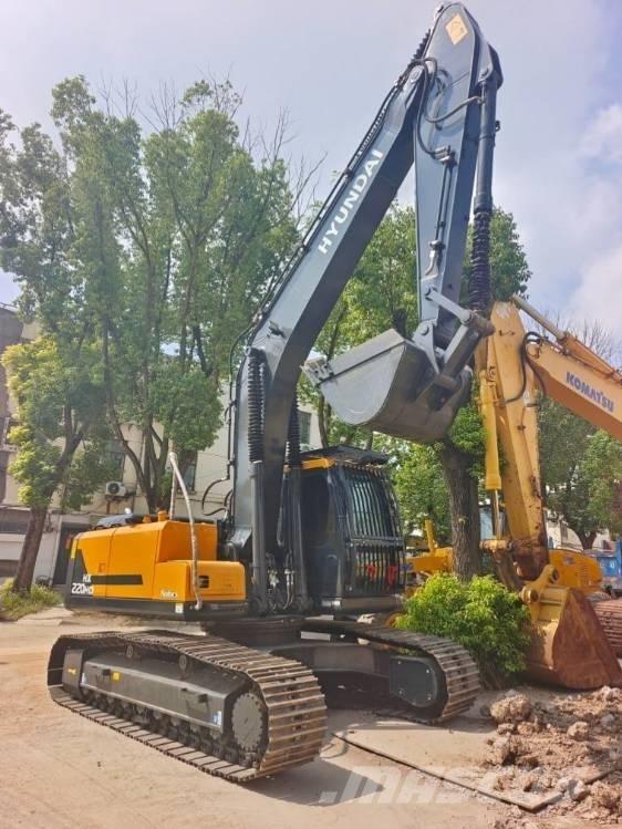 Hyundai HX 220 Kāpurķēžu ekskavatori