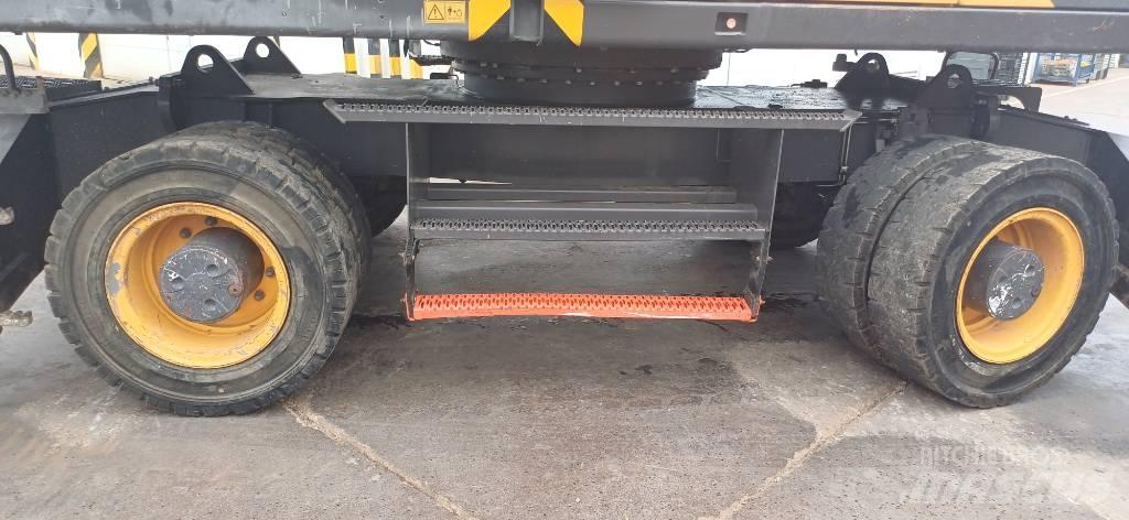 Volvo EW 240 E Ekskavatori uz riteņiem