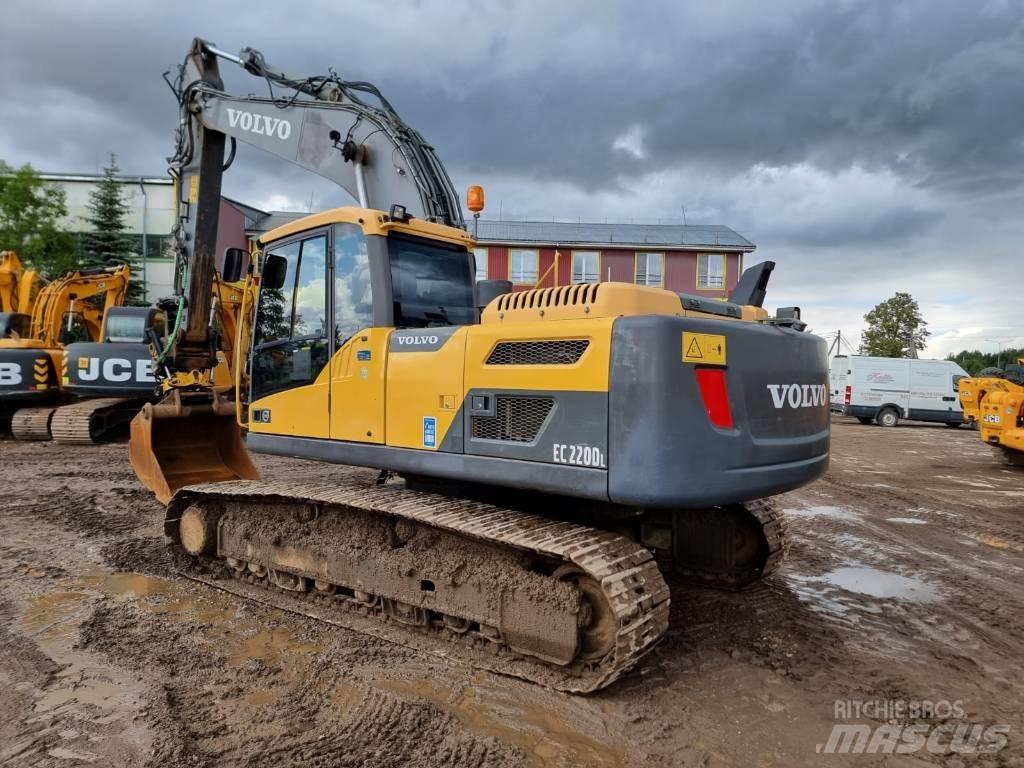 Volvo EC 220 DL Kāpurķēžu ekskavatori