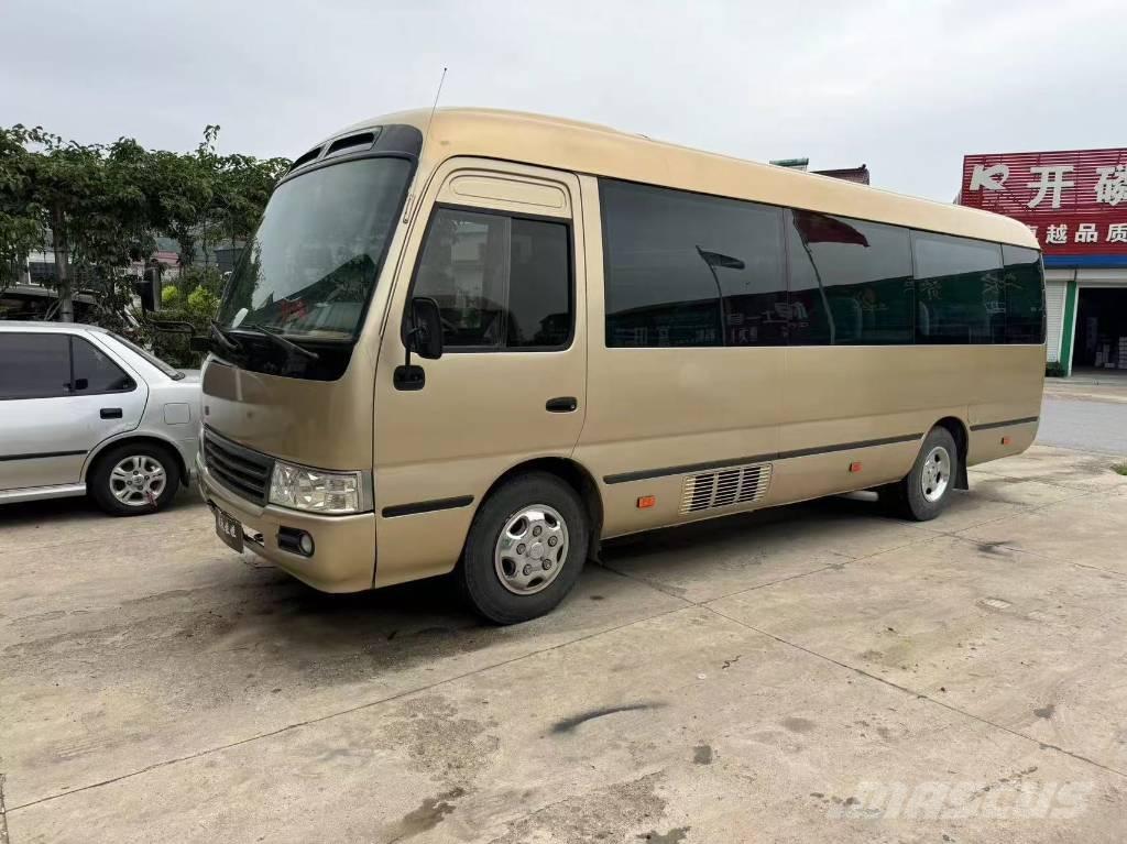 Toyota Coaster Bus Mikroautobusi