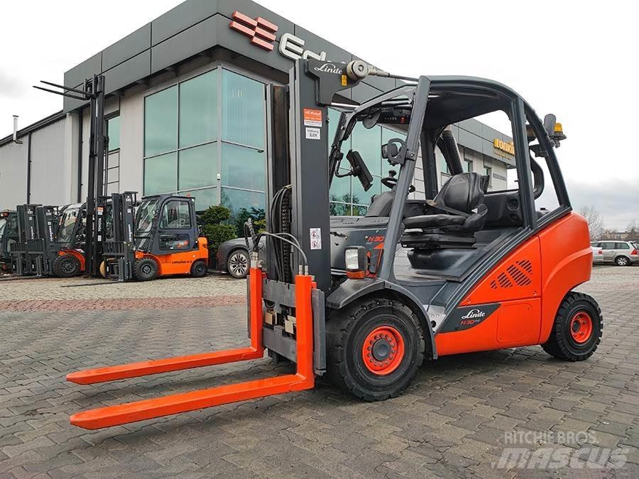 Linde H30D-02 Tehnika ar dīzeļa dzinēju
