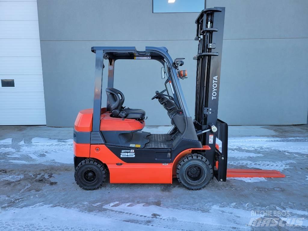 Toyota 8FB25 Elektriskie iekrāvēji