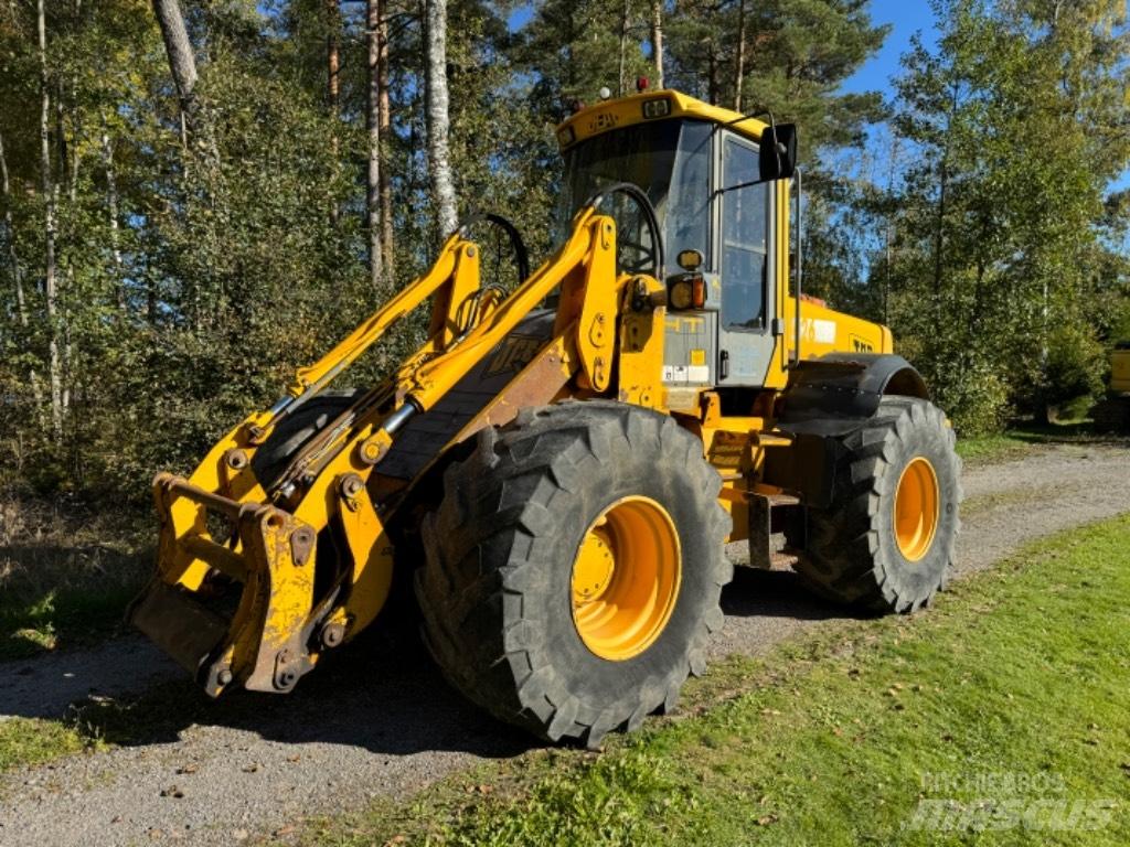 JCB 426 Agri (40 km/h) Iekrāvēji uz riteņiem