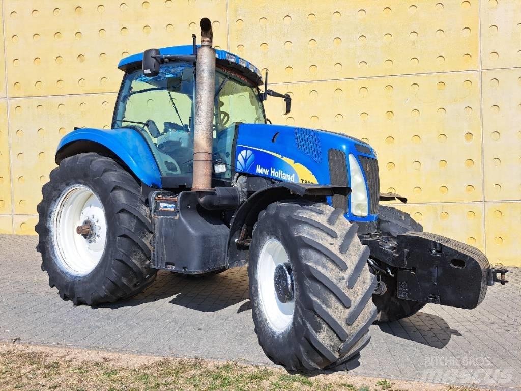 New Holland T 8050 Traktori