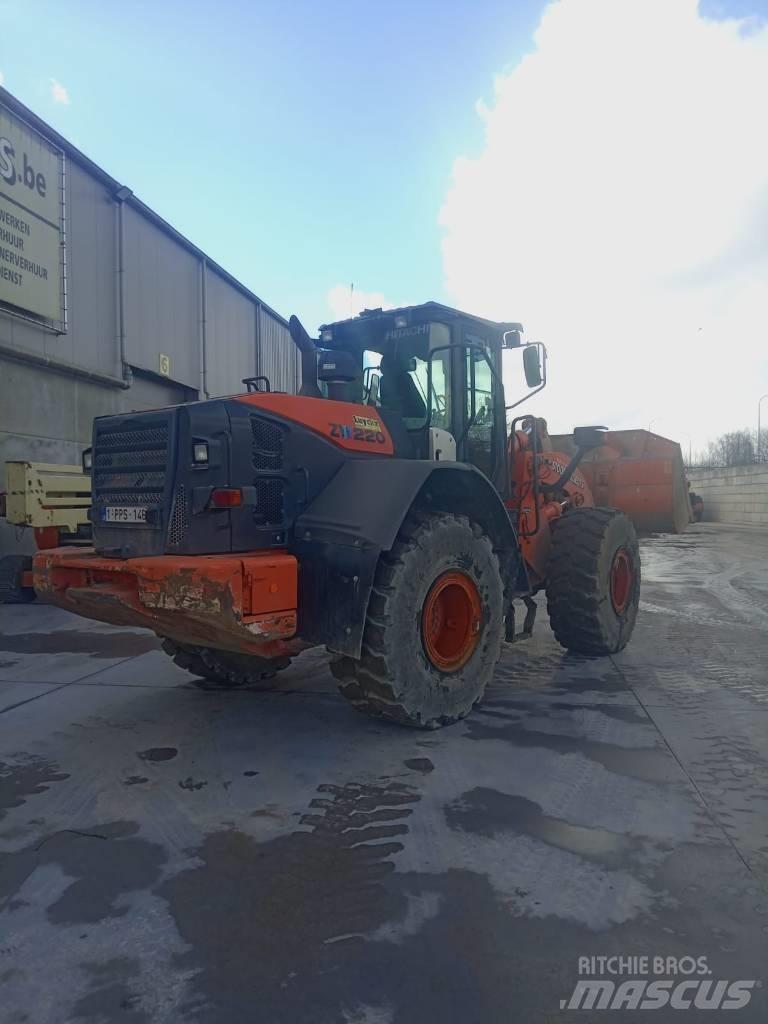Hitachi ZW 220-6 Ekskavatori uz riteņiem