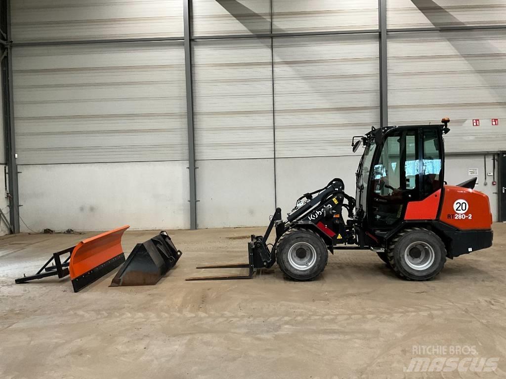 Kubota RT 280 Iekrāvēji uz riteņiem
