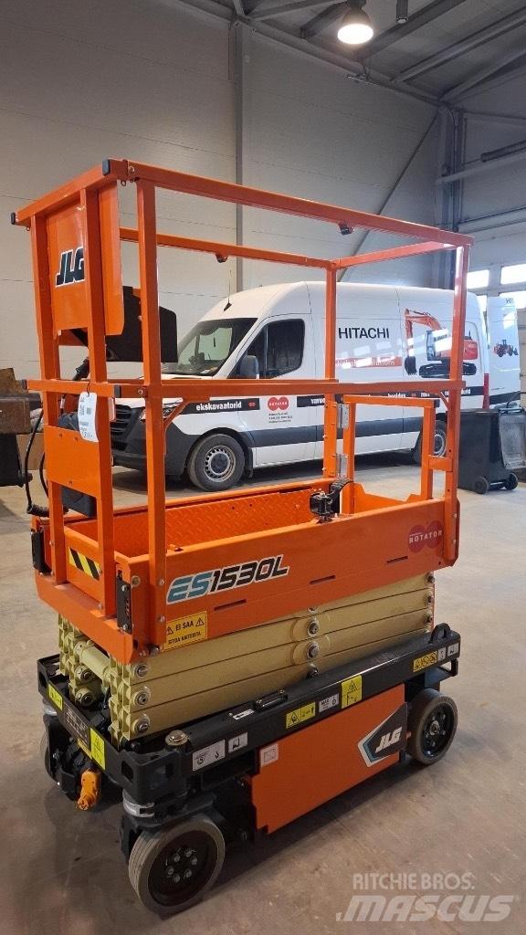 JLG ES 1530 L Šķerveida pacēlāji