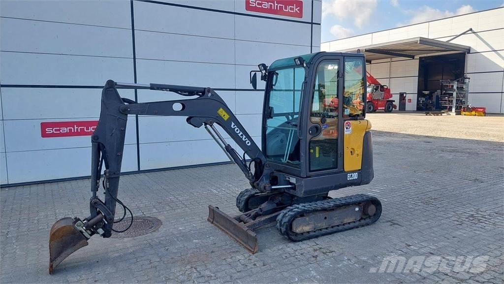 Volvo EC20D Ekskavatori uz riteņiem