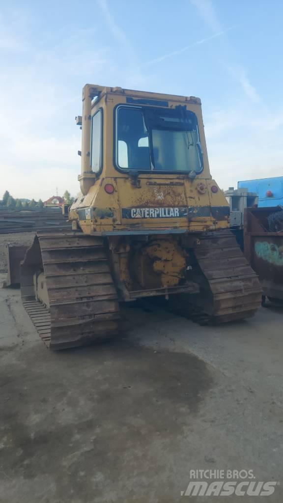 CAT D 4 LGP Kāpurķēžu buldozeri