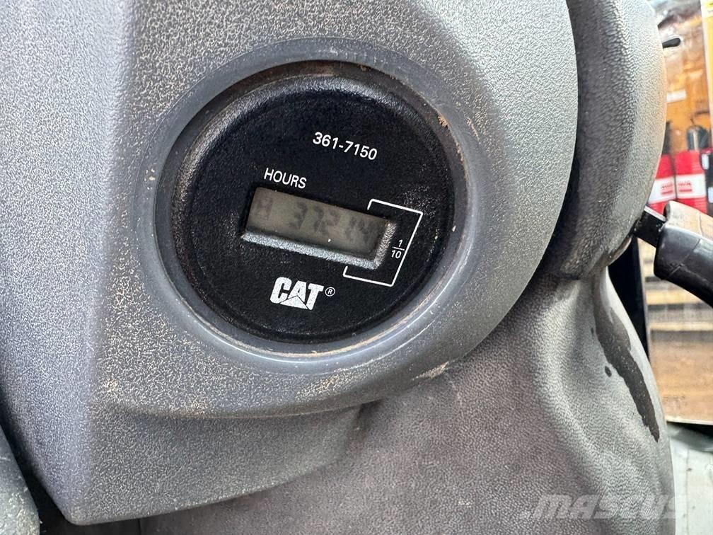 CAT CP 74 Vienvalča grunts veltņi