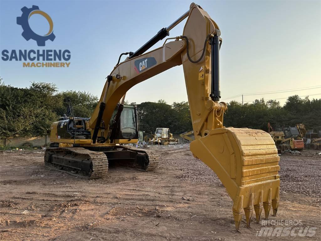 CAT 330 D L Kāpurķēžu ekskavatori