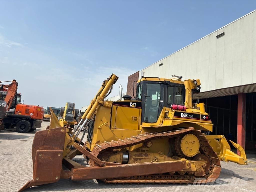 CAT D 6 R XW Kāpurķēžu buldozeri