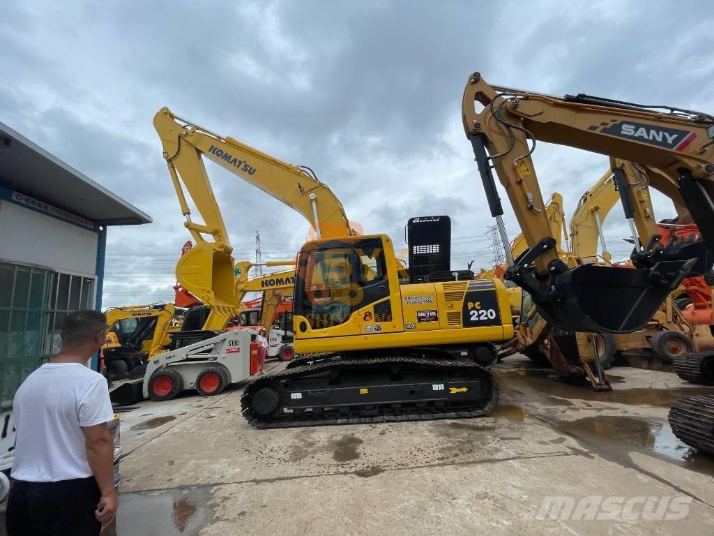 Komatsu PC 200 Kāpurķēžu ekskavatori