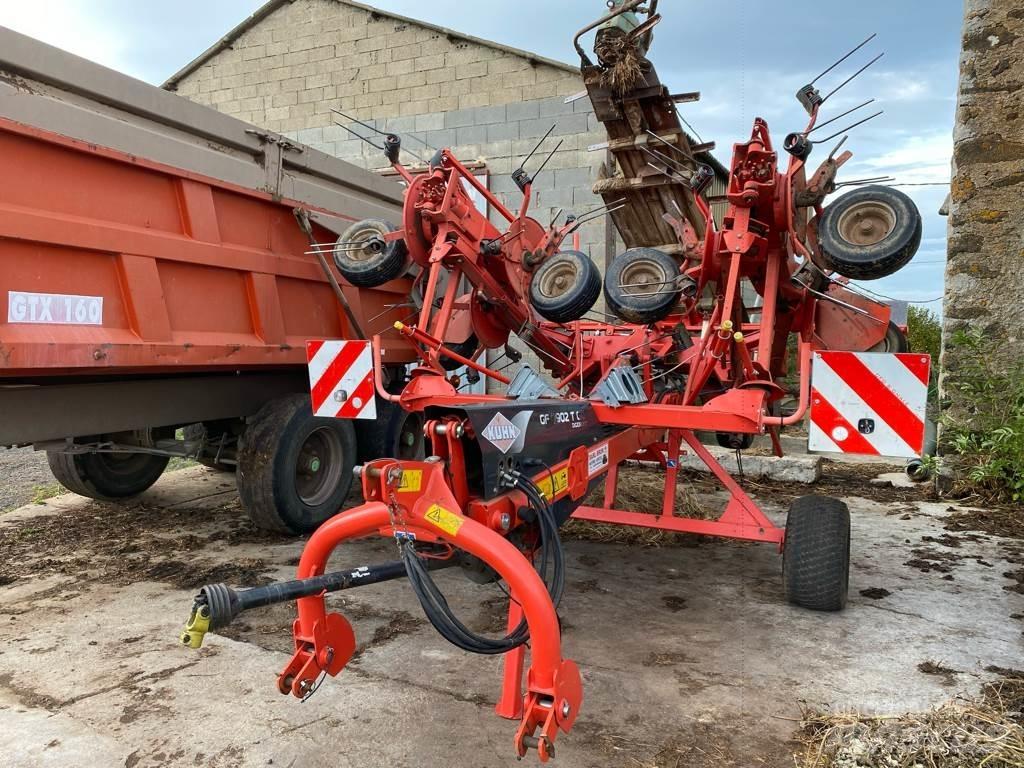 Kuhn GF 7902T GII Grābekļi un siena ārdītāji