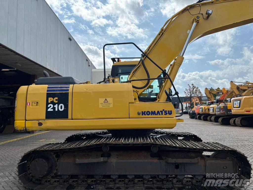Komatsu PC 210 LC-7 Kāpurķēžu ekskavatori