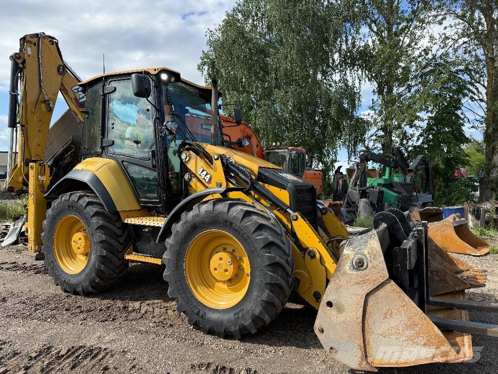 CAT 444 Ekskavatori-iekrāvēji