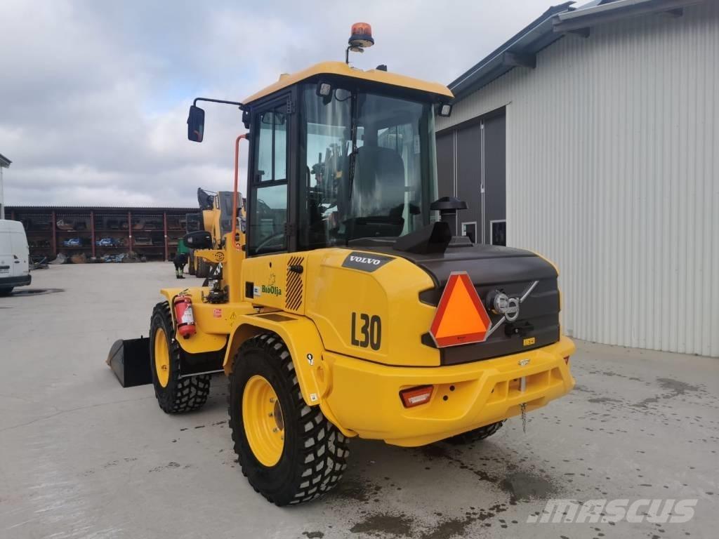 Volvo L30HS Iekrāvēji uz riteņiem