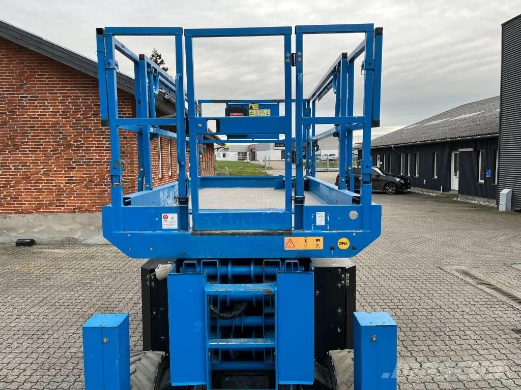 Genie GS4069 BE Šķerveida pacēlāji