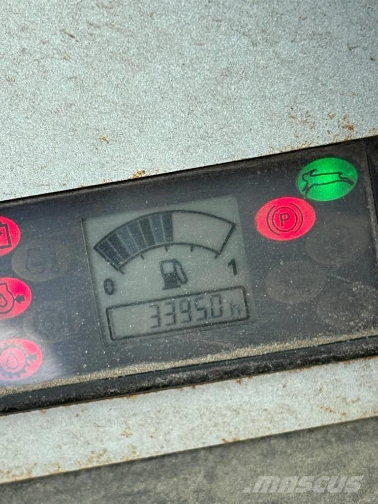 JCB Vibromax 520-40 Teleskopiskie manipulatori