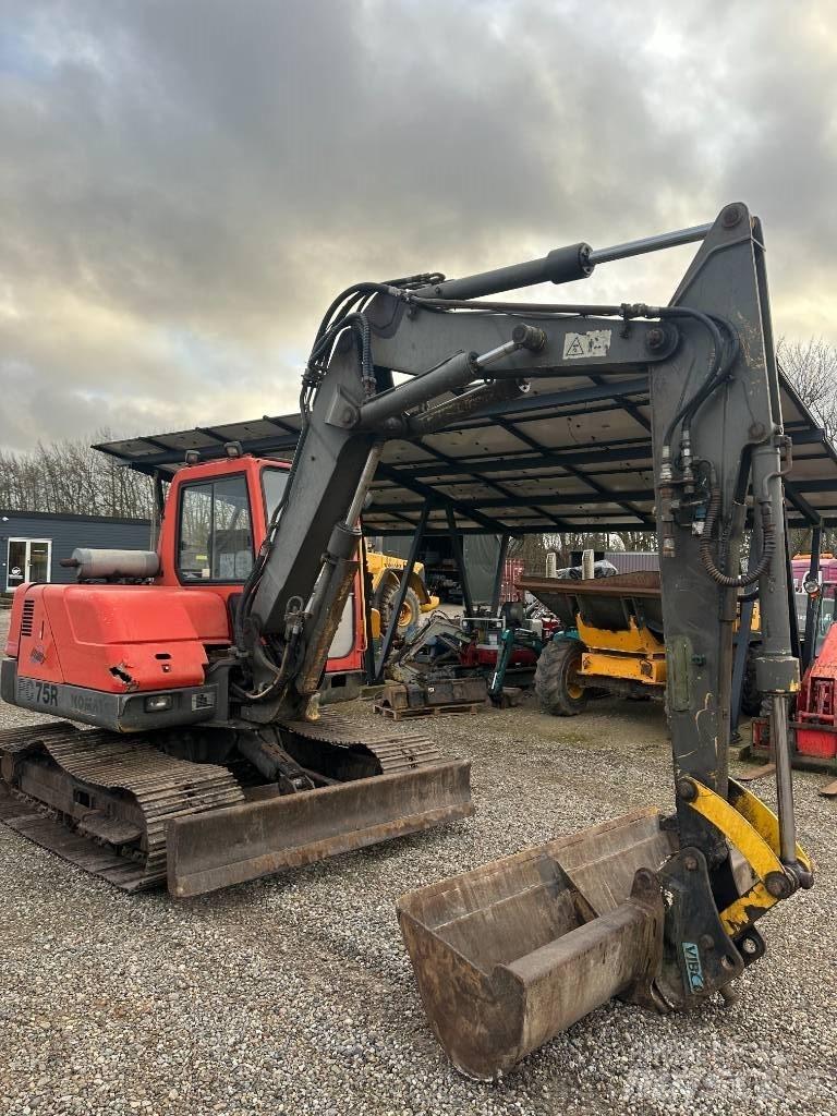 Komatsu PC 75 Vidēja lieluma ekskavatori 7 t - 12 t