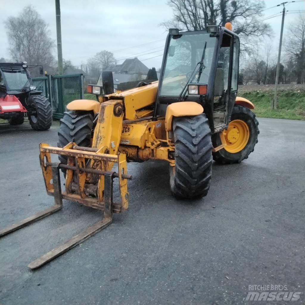 JCB 526 S Lauksaimniecības pacēlāji