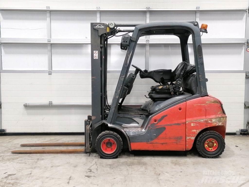 Linde H20D-01 Tehnika ar dīzeļa dzinēju