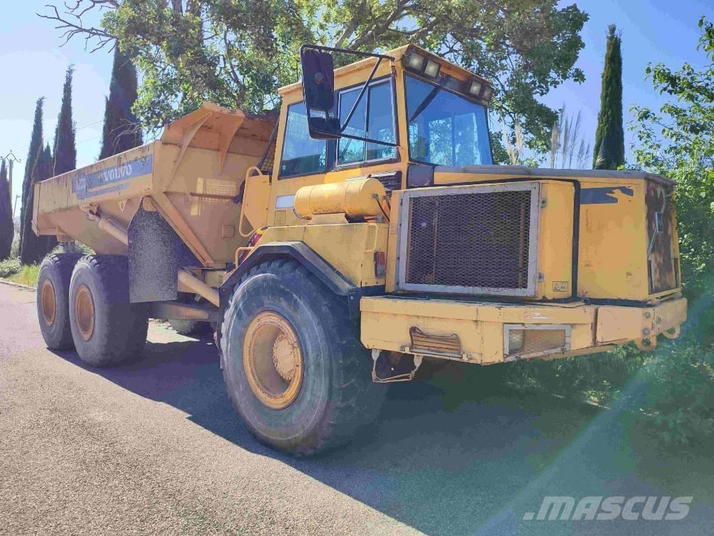 Volvo A 25 C Artikulētie pašizgāzēji