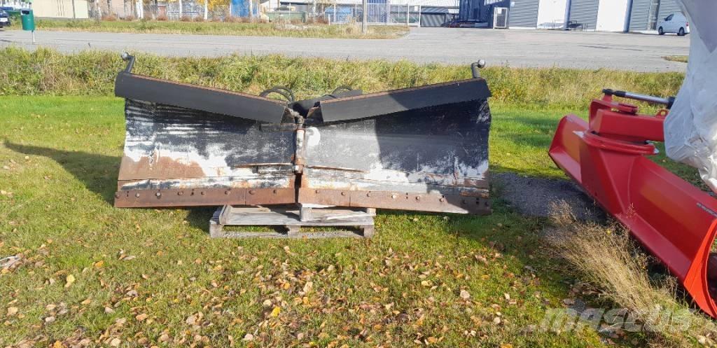 Pome 320 Sniega naži un tīrītāji