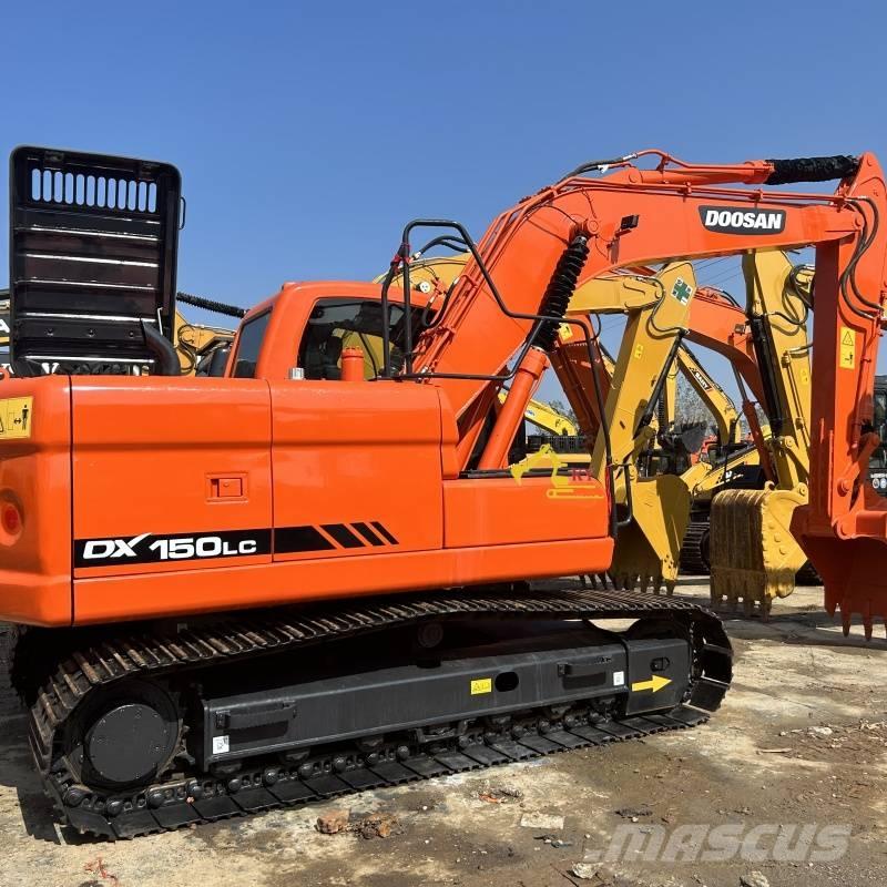 Doosan DX150 Kāpurķēžu ekskavatori