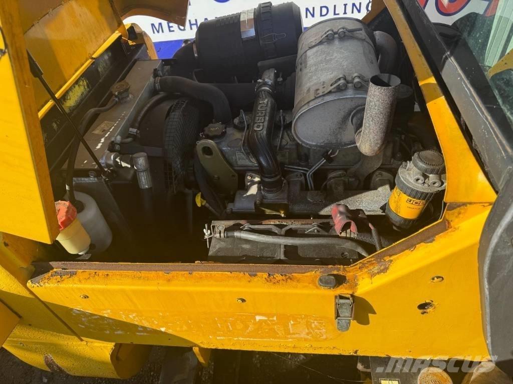 JCB 926 Apvidus autokrāvējs