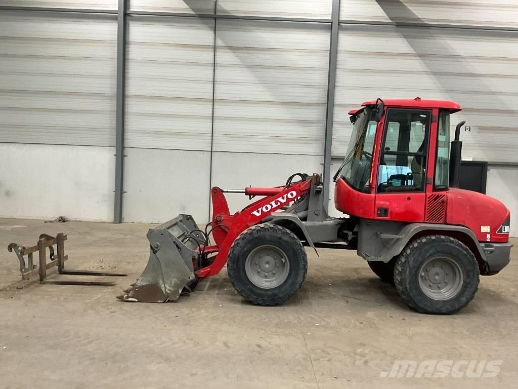 Volvo L 30 B-Z/X Iekrāvēji uz riteņiem