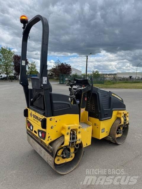 Bomag BW 100 AD M-5 Divvalču grunts veltņi