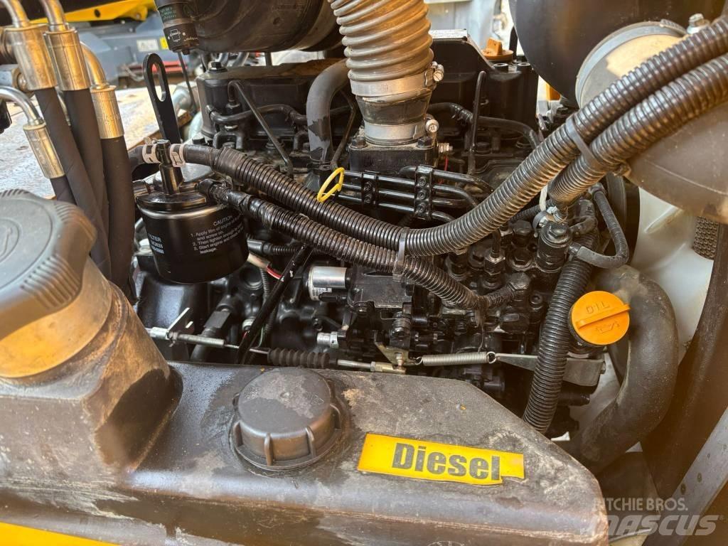 Thwaites MACH 474 Mini pašizgāzēji
