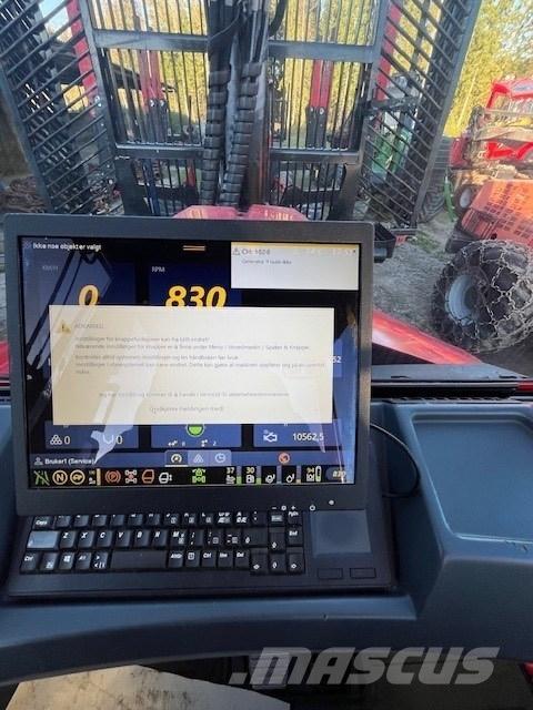 Komatsu XF895-2 Forvarderi