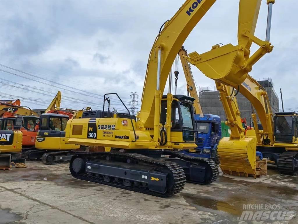 Komatsu PC 300 Kāpurķēžu ekskavatori