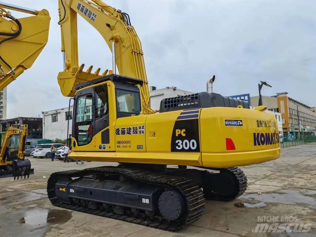 Komatsu PC 300 Kāpurķēžu ekskavatori