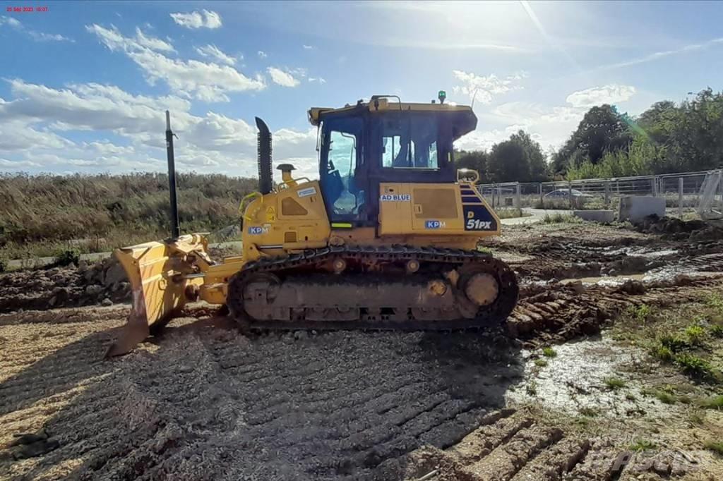 Komatsu D51 PX-24 Kāpurķēžu buldozeri