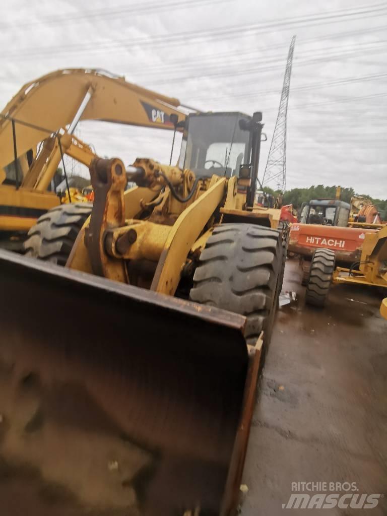 CAT 966F Iekrāvēji uz riteņiem