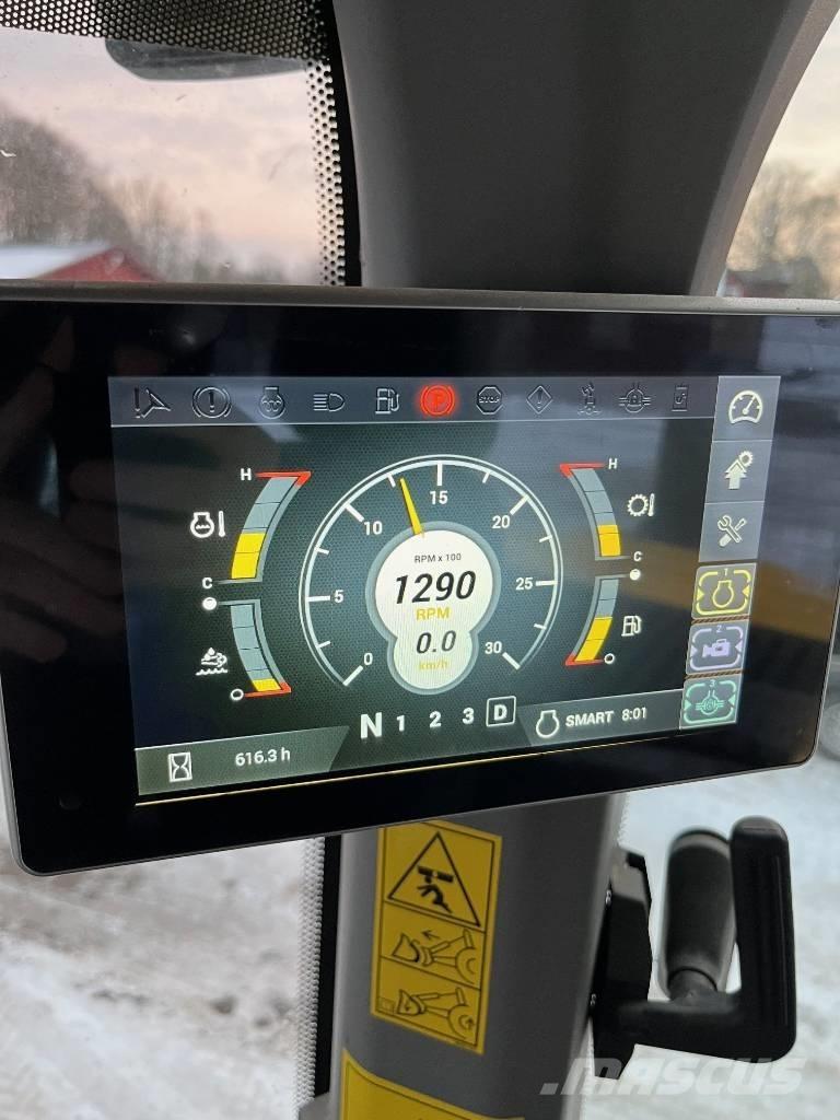 New Holland W 110D Lauksaimniecības pacēlāji