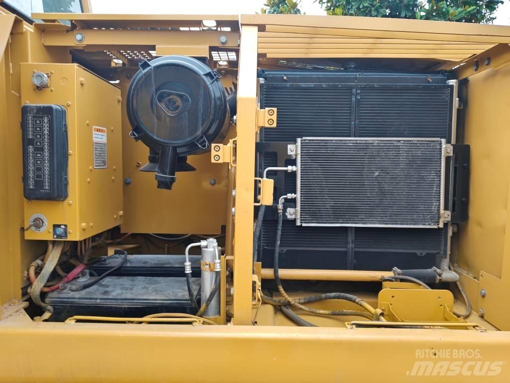 CAT 320 C L Kāpurķēžu ekskavatori