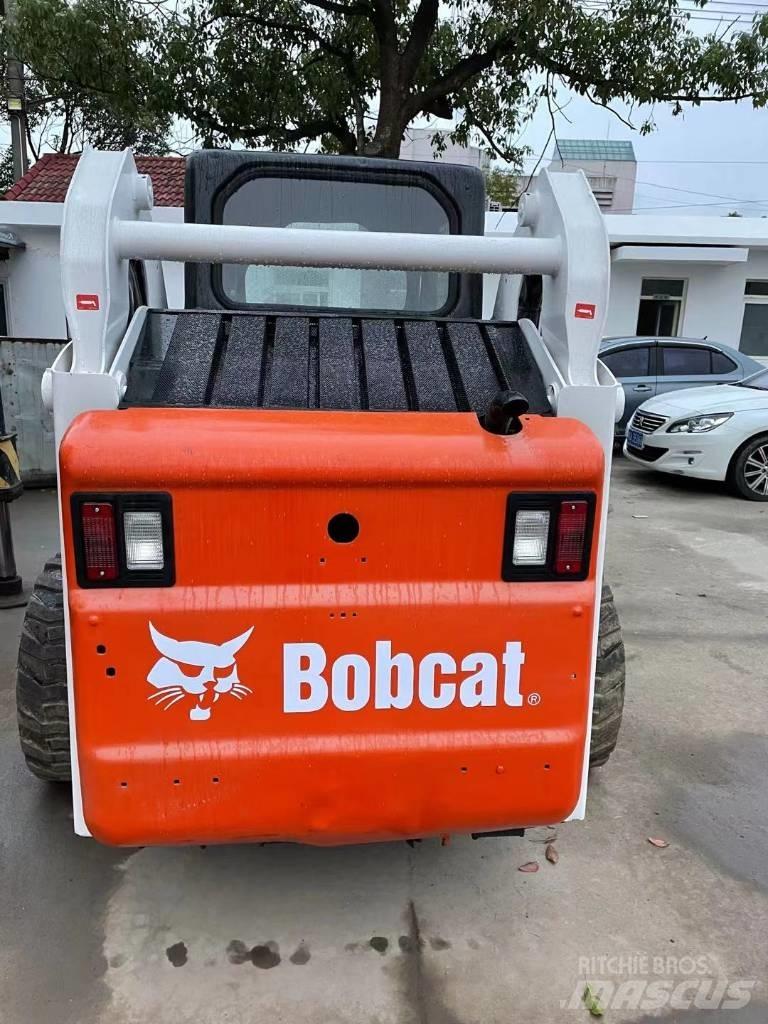 Bobcat S 300 Lietoti riteņu kompaktiekrāvēji