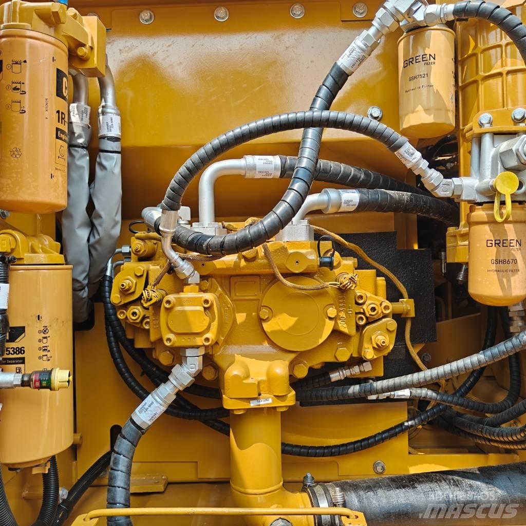 CAT 320D2L Kāpurķēžu ekskavatori